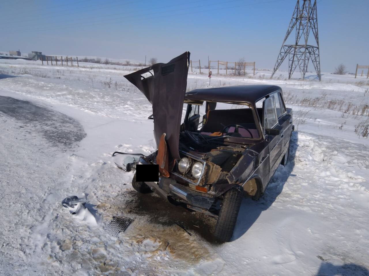 Пассажир ВАЗа погиб в ДТП с грузовиком в Орске Пассажир ВАЗа погиб в ДТП с грузовиком в Орске (4)