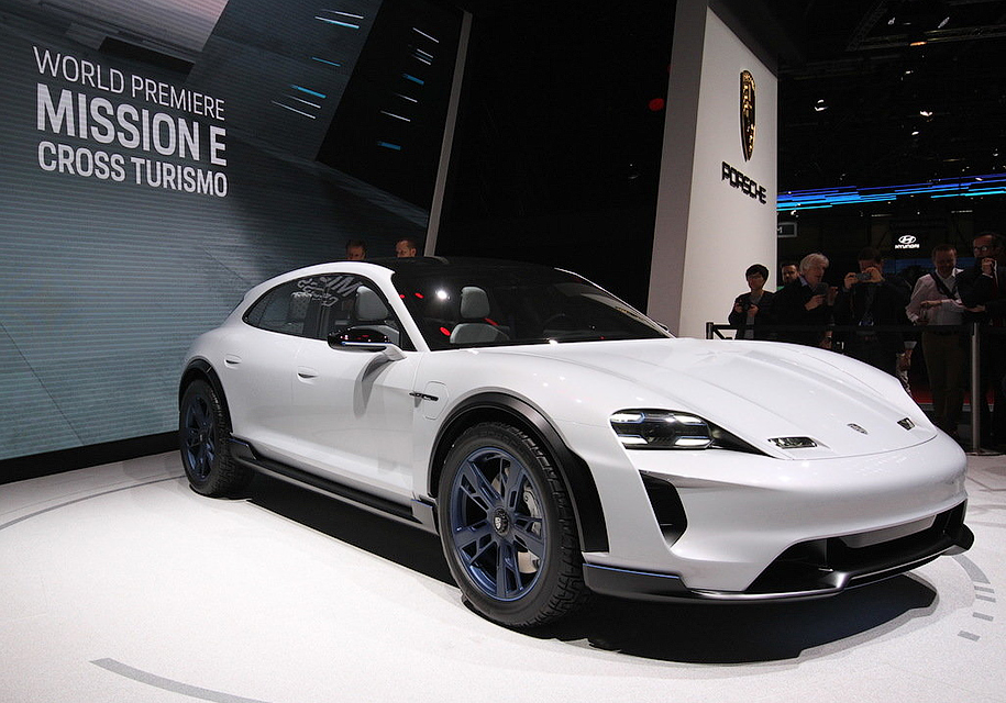Porsche Mission E