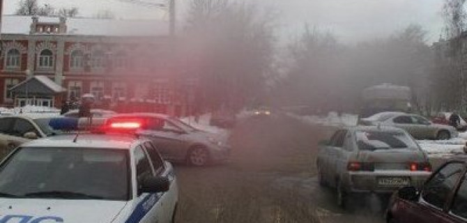 В Туле в ДТП с двумя иномарками пострадала женщина