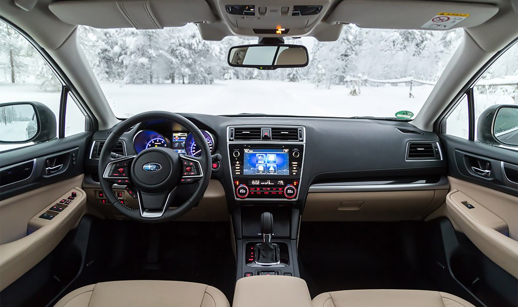 Subaru Outback 2018 салон