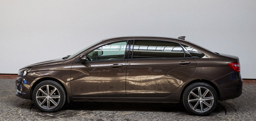 Lada Vesta Signature 2