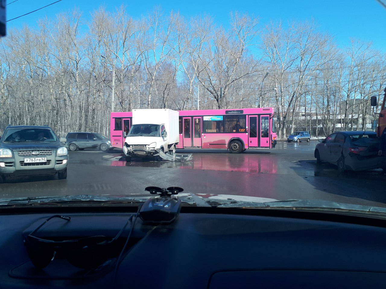 На выезде из Рязани произошло тройное ДТП (3)