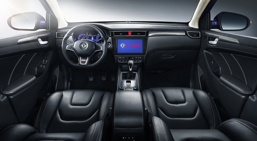 DongFeng 580 салон