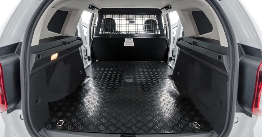 Dacia Duster Fiskal салон