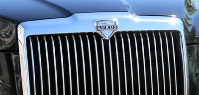 Предстввители "Кортежа" не торопятся отправлять автомобили Aurus на экспорт