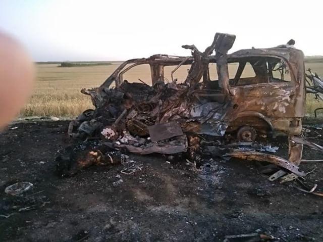 В ДТП с микроавтобусом под Славянском-на-Кубани погибли люди В ДТП с микроавтобусом под Славянском-на-Кубани погибли люди (4)