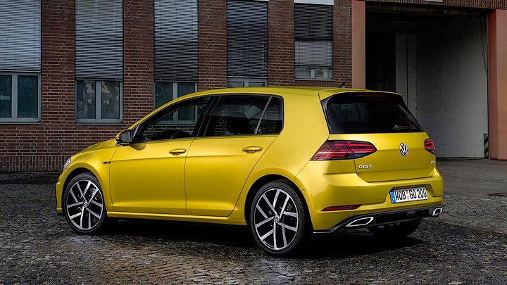 Volkswagen Golf вернется в Россию на полтора года volkswagen-golf-2017-boot