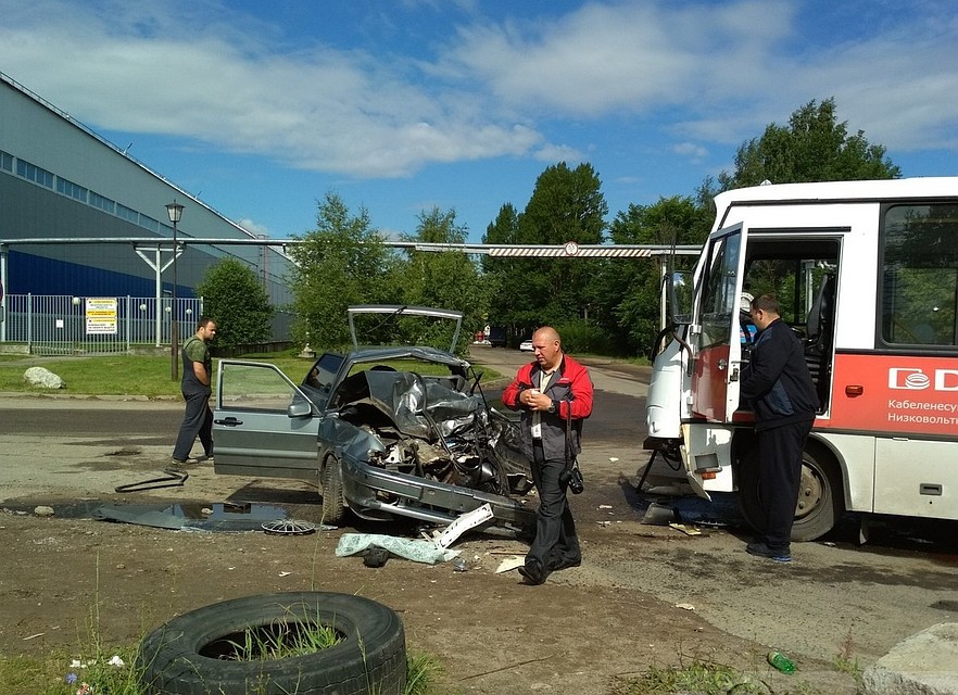 В Твери в ДТП с автобусом пострадали три человека