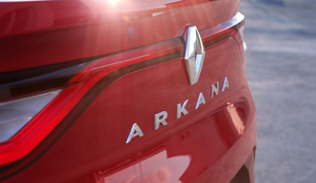 Renault Arcana логотип тизер