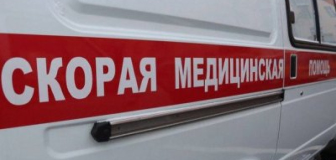 В Севастополе иномарка врезалась в забор – водитель погиб