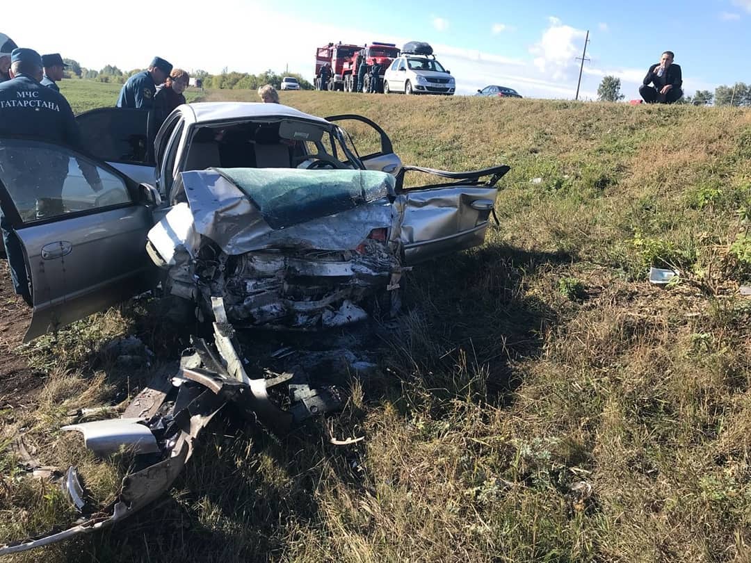 Два человека погибли в ДТП в Бавлинском районе Татарстана Два человека погибли в ДТП в Бавлинском районе Татарстана (2)