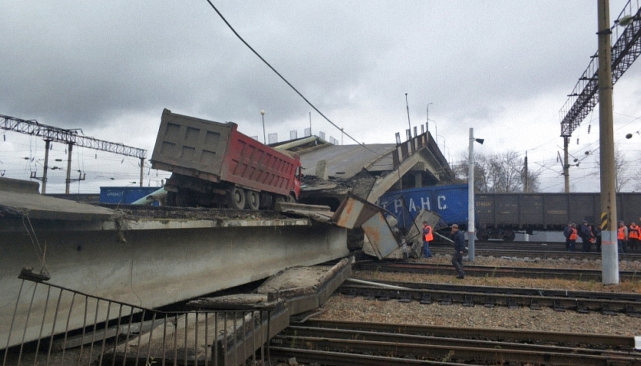 Обрушение моста в Амурской области
