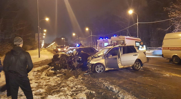 Четыре человека пострадали в ДТП во Владимирской области Четыре человека пострадали в ДТП во Владимирской области (1)