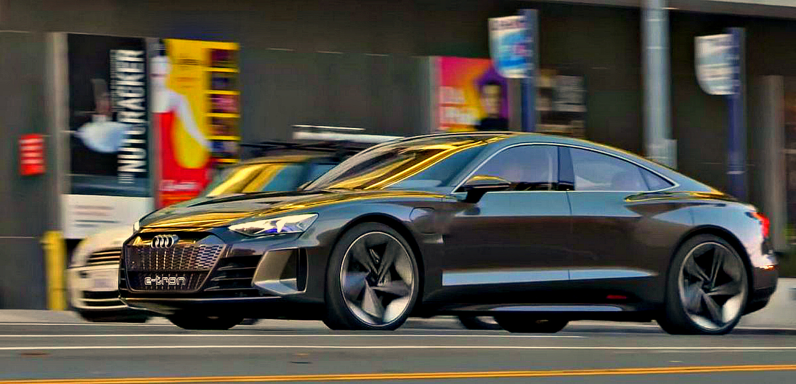 На дороги выехал Audi e-Tron GT ауди е-трон