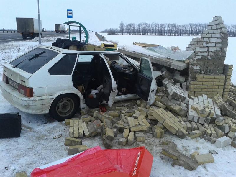 Два человека пострадали в массовом ДТП под Воронежем Два человека пострадали в массовом ДТП под Воронежем (1)