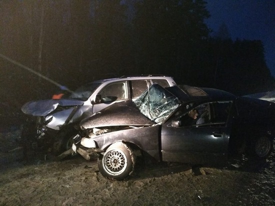 Под Тверью в ДТП погибли два человека Под Тверью в ДТП погибли два человека (1)