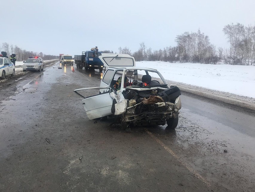 В ДТП с «Окой» под Самарой погиб человек В ДТП с «Окой» под Самарой погиб человек (2)
