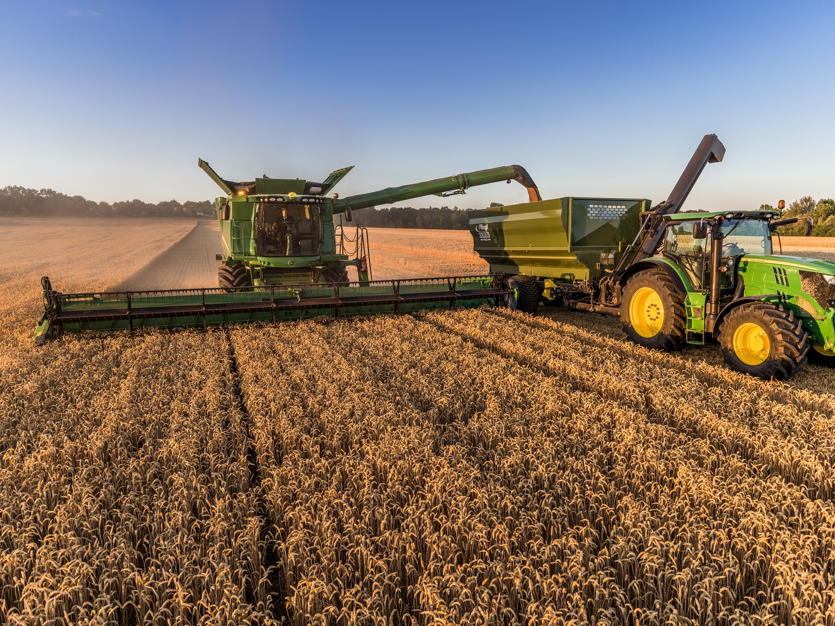 зерноуборочный комбайн John Deere S770