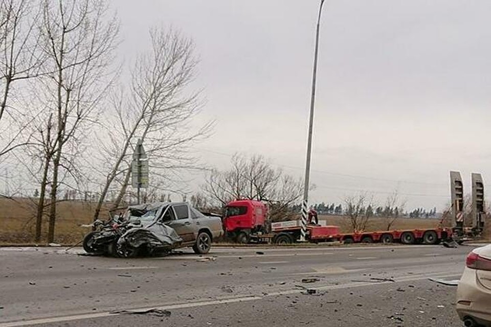 19-летний водитель погиб в ДТП с фурой в Краснодаре 19-летний водитель погиб в ДТП с фурой в Краснодаре (1)