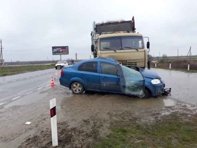 В ДТП на Кубани погиб молодой водитель «Запорожца» В ДТП на Кубани погиб молодой водитель «Запорожца»