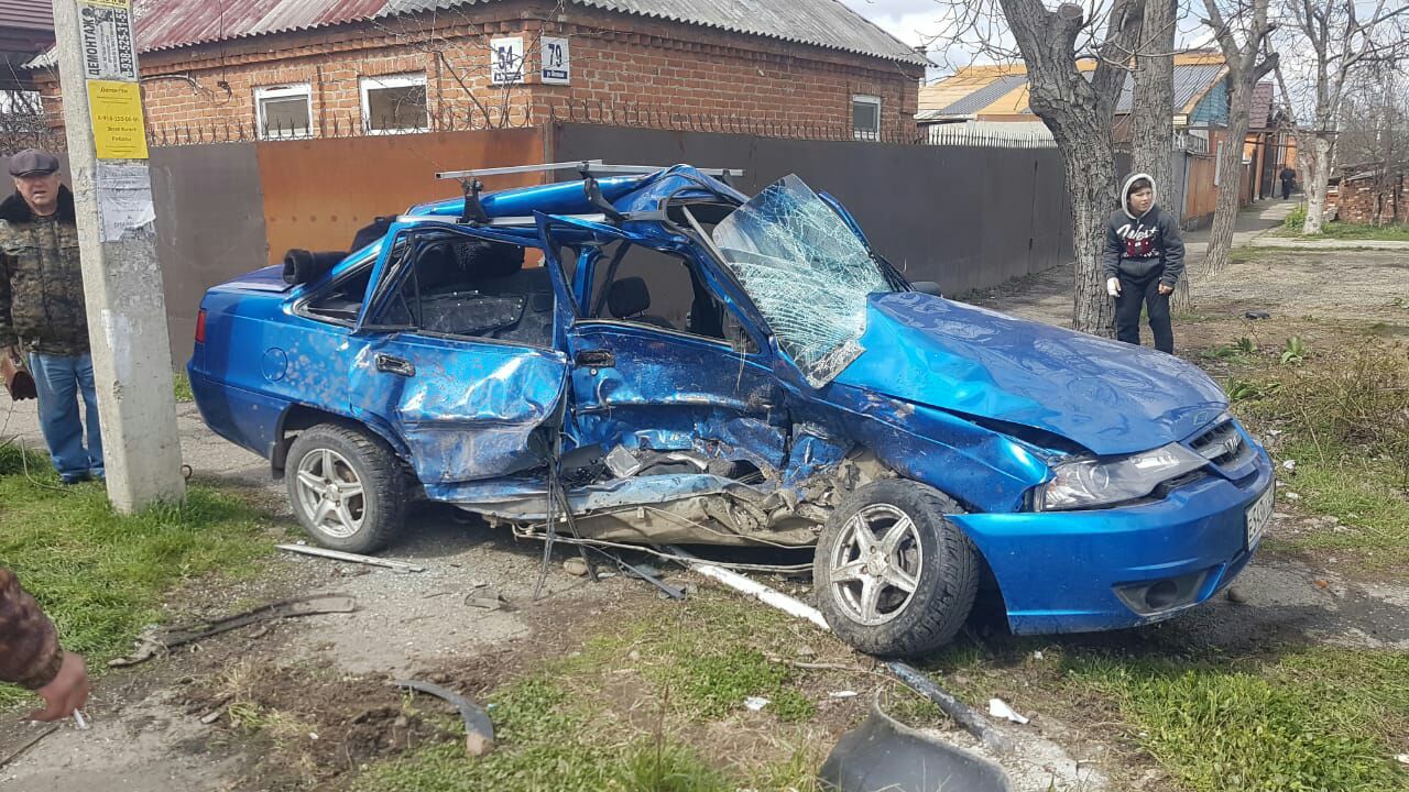 В Майкопе в ДТП пострадали пять человек В Майкопе в ДТП пострадали пять человек (2)
