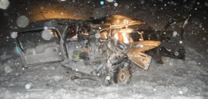 В Башкирии в ДТП с КамАЗом погибла женщина