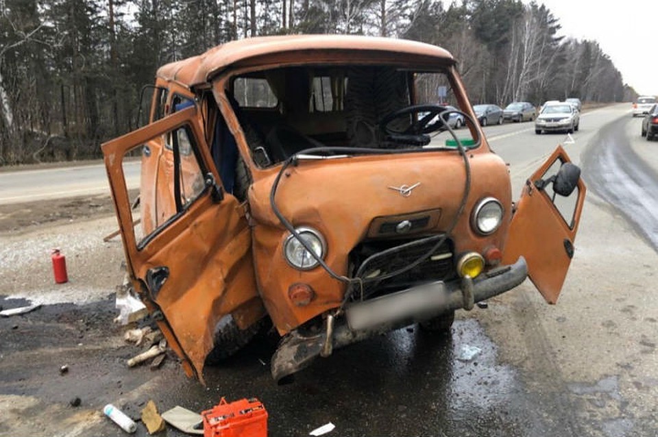 Два человека погибли в ДТП под Ангарском Два человека погибли в ДТП под Ангарском (1)