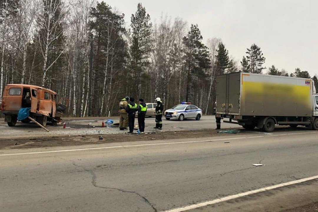 Два человека погибли в ДТП под Ангарском Два человека погибли в ДТП под Ангарском (2)