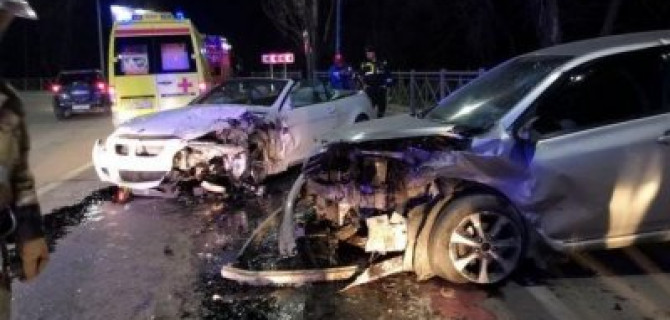 В ночном ДТП в Ростове пострадали трое