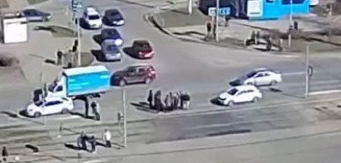 В Магнитогорске иномарка сбила пожилую женщину