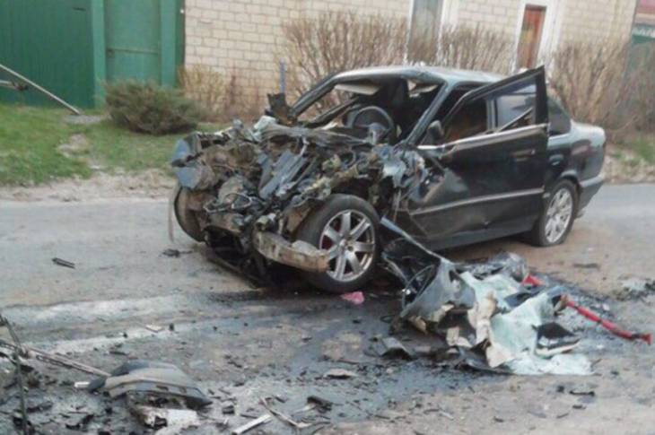 В Почепе в ДТП с автобусом погиб водитель иномарки В Почепе в ДТП с автобусом погиб водитель иномарки (2)