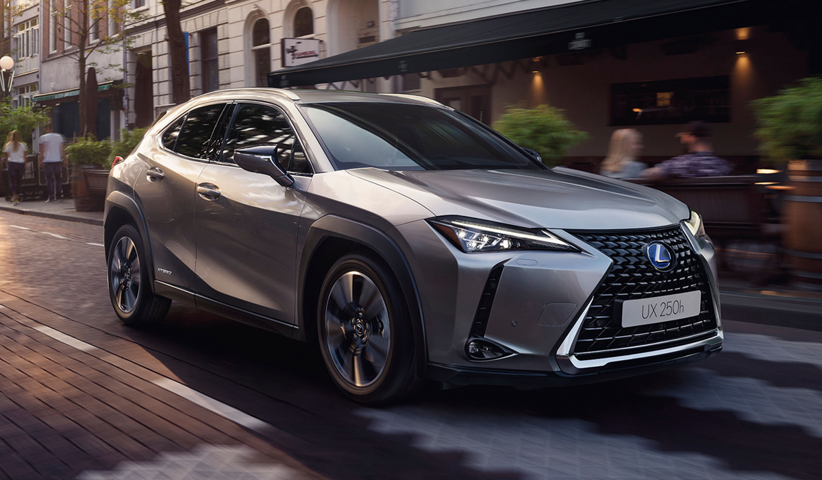 1_lexus ux hybrid