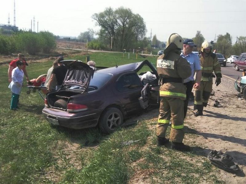 В ДТП под Брянском пострадали пятеро, включая ребенка (1)