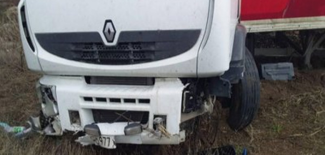 В Самарской области в ДТП погиб водитель грузовика