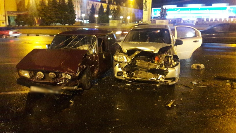Три человека пострадали в ДТП в Брянске Три человека пострадали в ДТП в Брянске