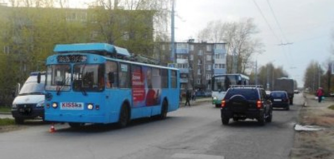 В Рыбинске троллейбус сбил ребенка