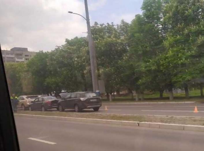 Девушка пострадала в ДТП в Брянске Девушка пострадала в ДТП в Брянске