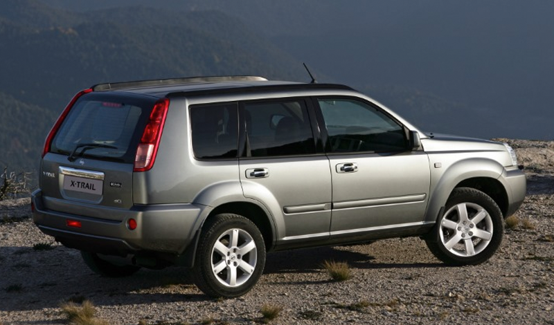 4 Nissan X-Trail второго поколения с кузовом T31