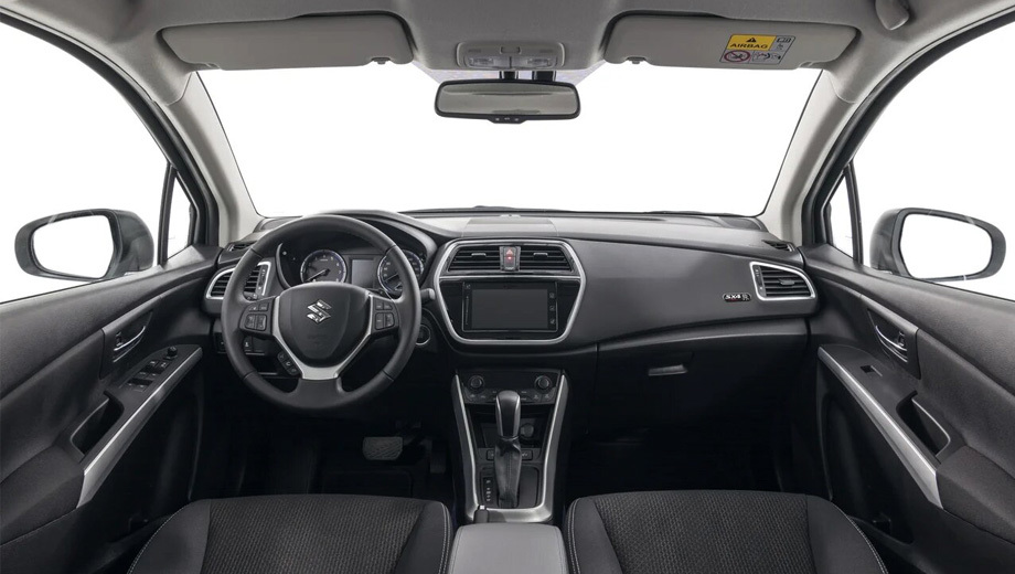 SX4 Tabi powered by Pioneer салон