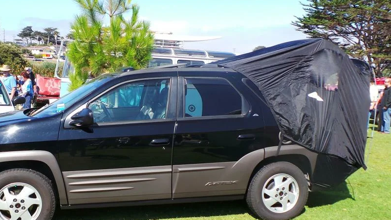 Топ-10 самых необычных и неожиданных автомобильных опций 8 палатка в багажнике