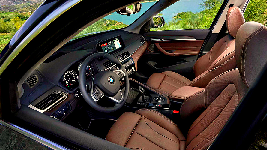 Представлен обновлённый BMW X1 и бмв 3