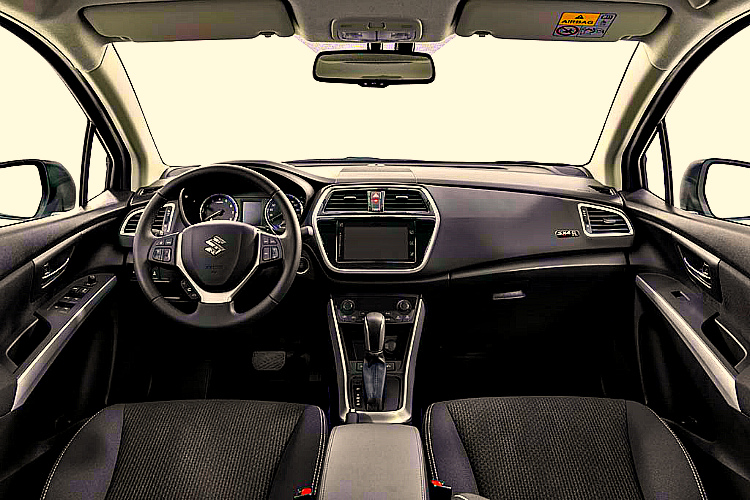 В Россию прибыла спецверсия Suzuki SX4 р сузуки 3