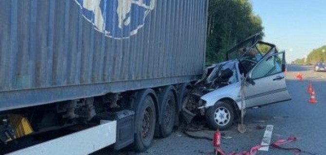 Женщина и подросток погибли в ДТП в Смоленской области