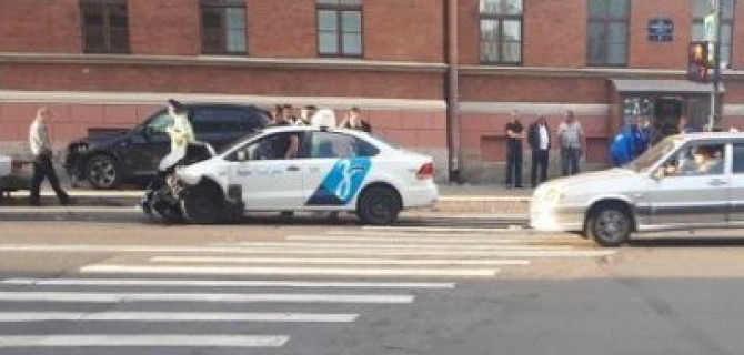 Два человека пострадали в ДТП в Петербурге
