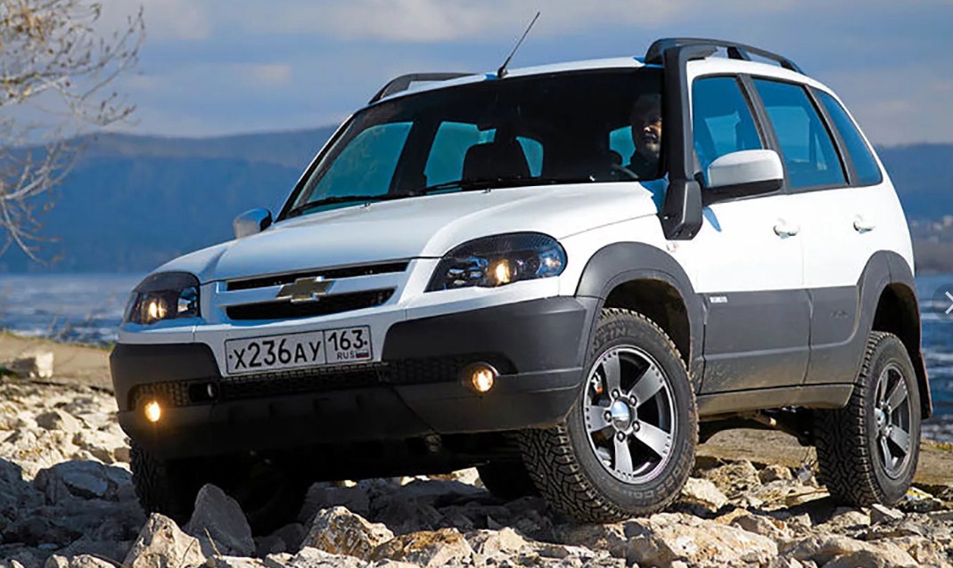 3  Chevrolet-Niva