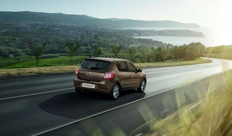 RENAULT NEW SANDERO — мобильность по доступной цене