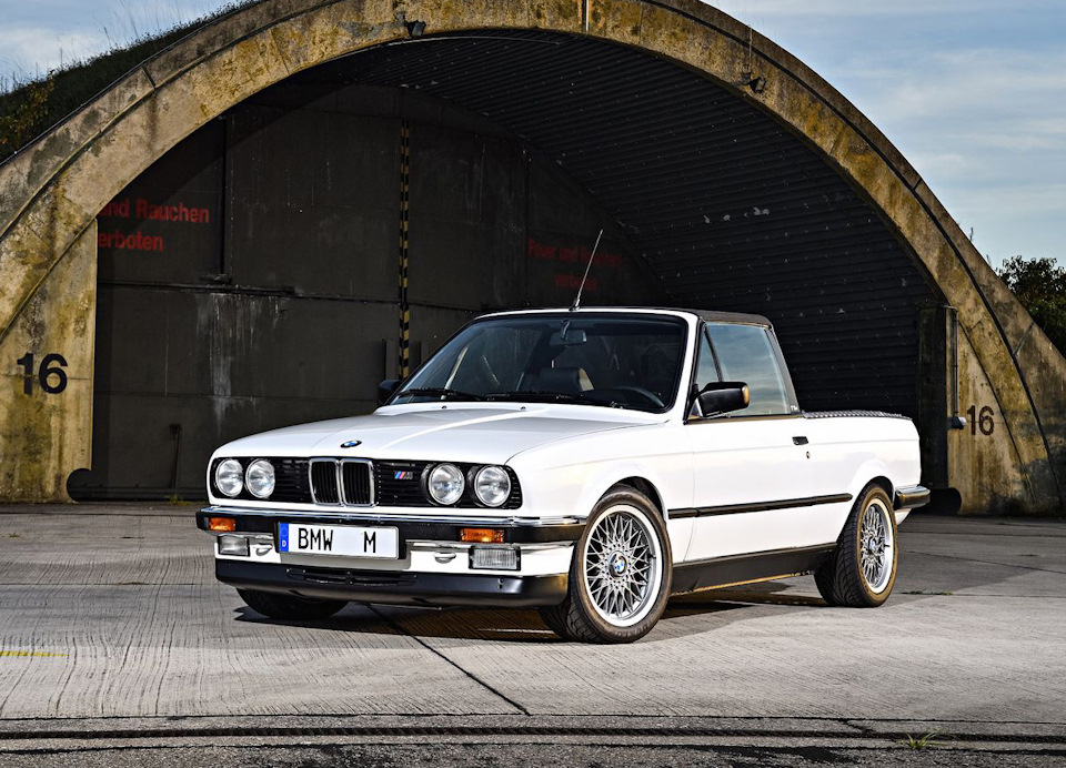 8 BMW E30 M3 Pickup