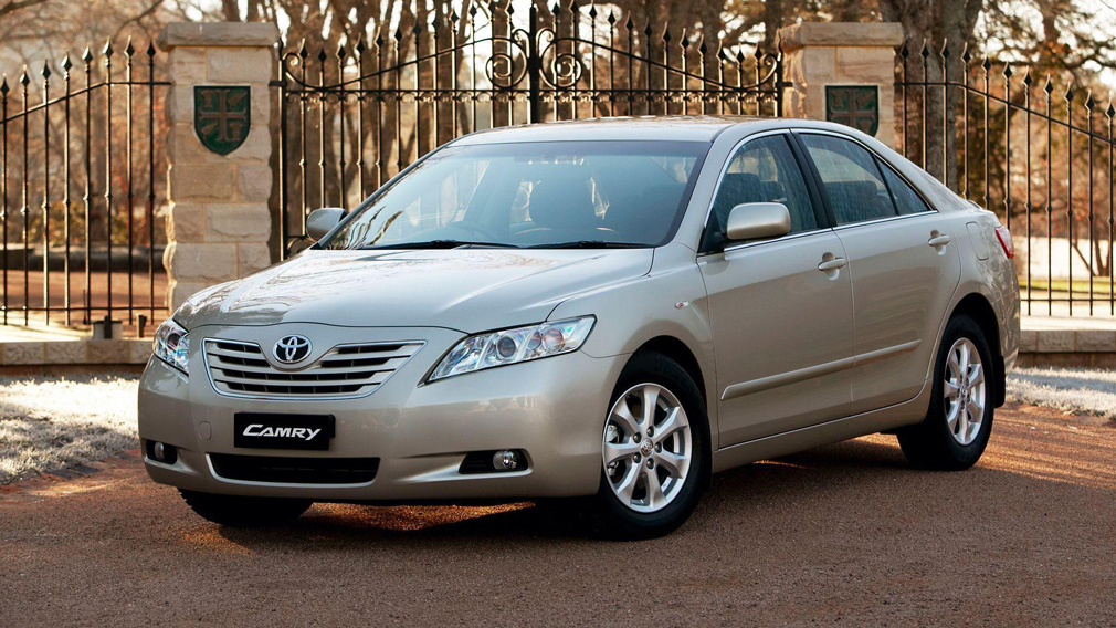 2 Toyota Camry VI (XV40)