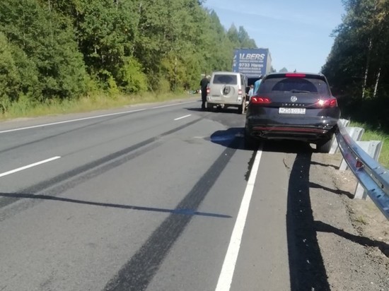 Три человека пострадали в массовом ДТП в Тверской области Три человека пострадали в массовом ДТП в Тверской области
