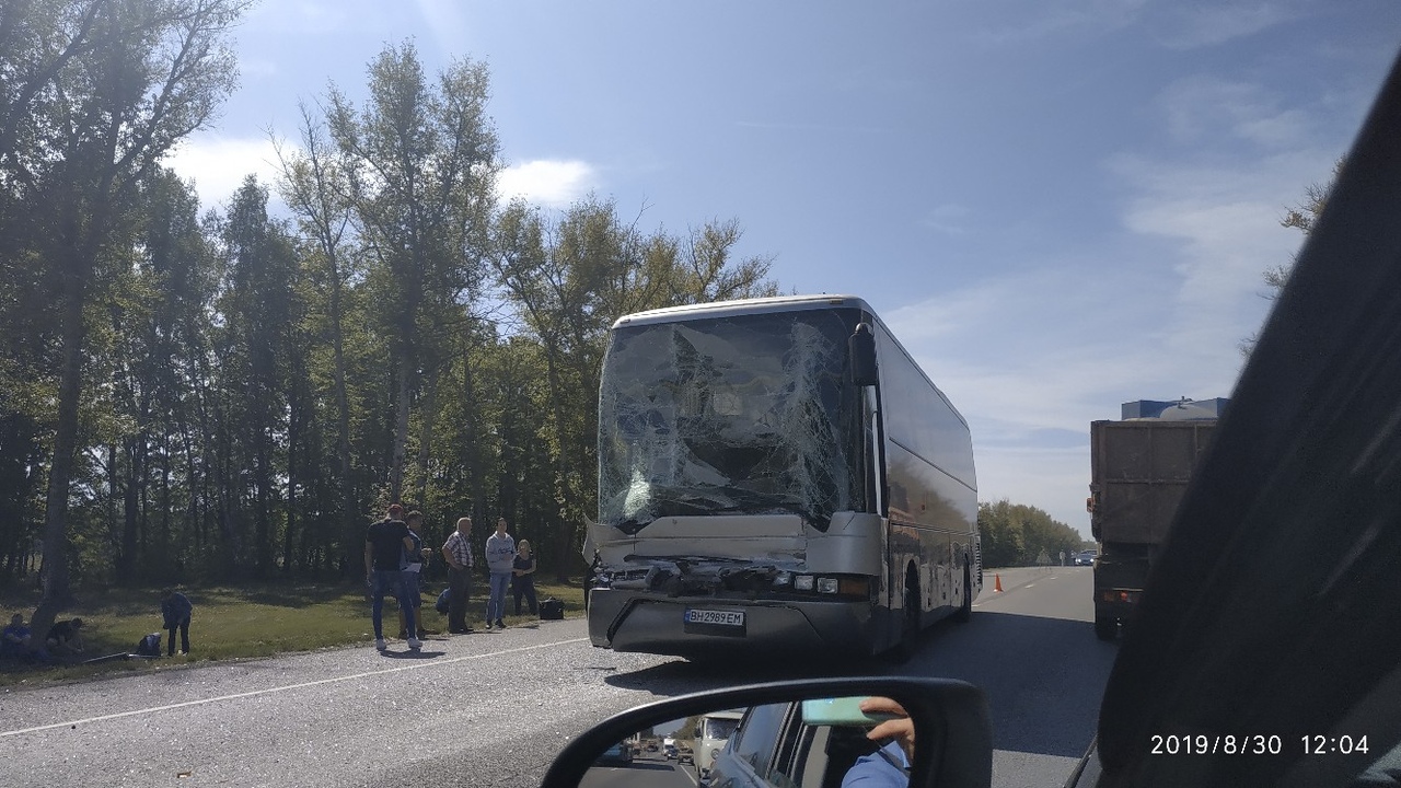 Пять человек пострадали в ДТП под Орлом Пять человек пострадали в ДТП под Орлом